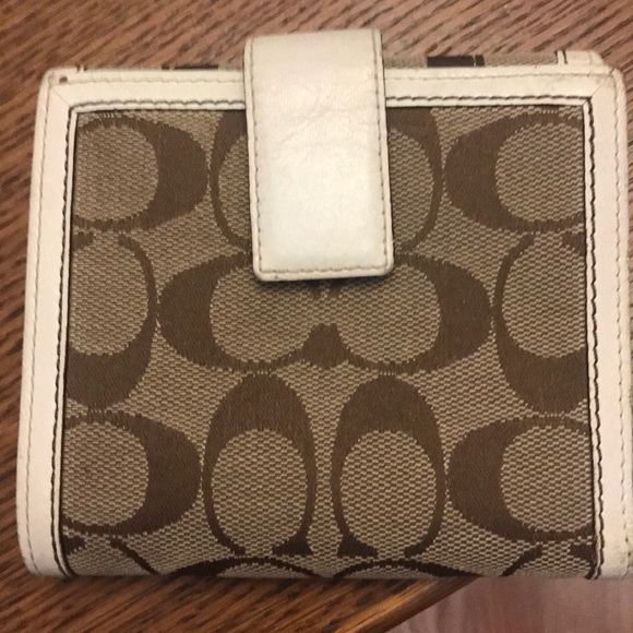 Used Coach Wallet - Picture 3 of 4